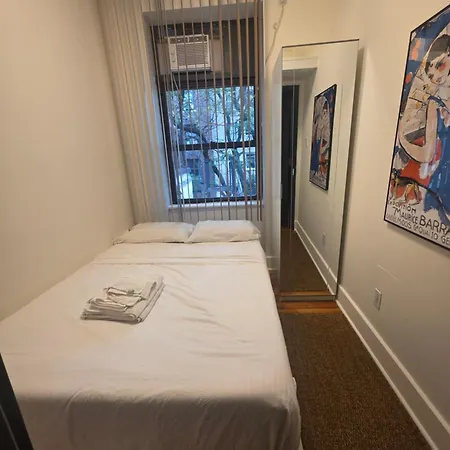 Lamartine Chelsea Hostel New York