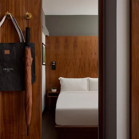 Grayson Hotel 4*