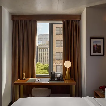Hotel Grayson 4*