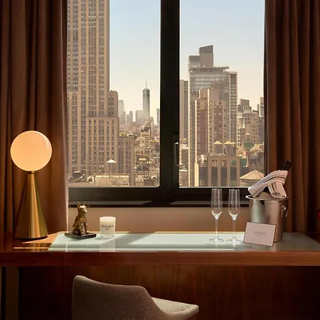 Hotel Grayson 4*