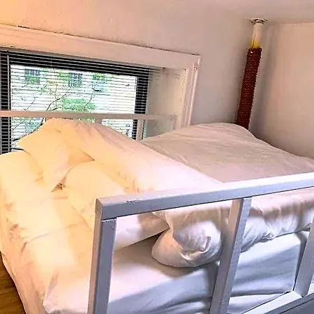 Inn Private With Shared Bath On Union Square 11