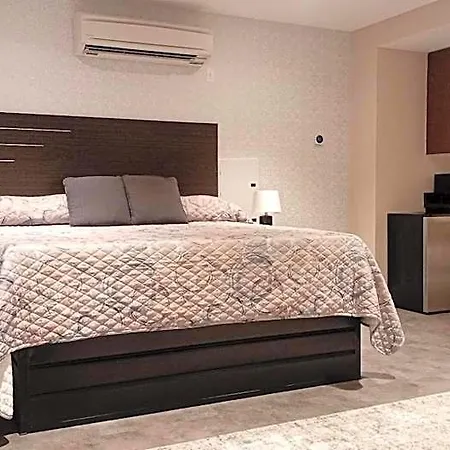 Rose Hotel