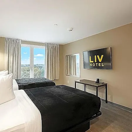 Hotel Liv Bronx New York