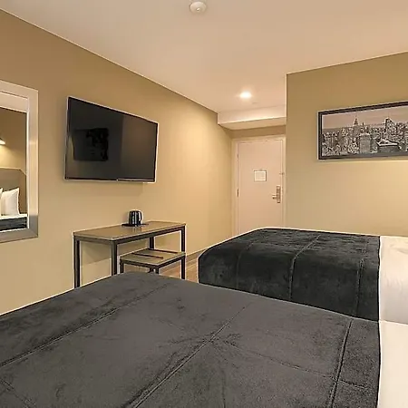 Hotel Liv Bronx New York
