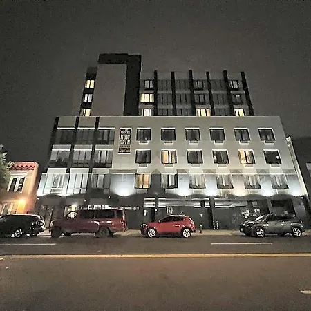 Liv Bronx Grand Opening Hotel 4*