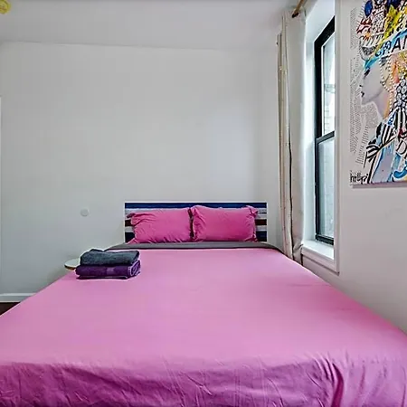 Pinky Pinky 2 Bedroom Hotel New York
