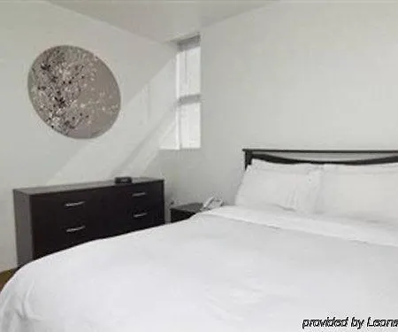 Metro Apartment