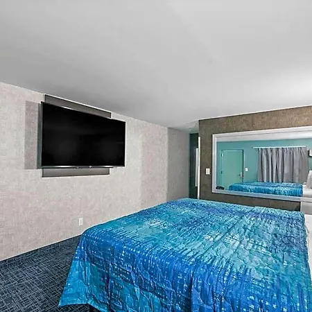 Opus Bronx Hotel 2*