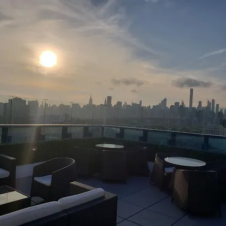 Hotel Vista Lic Hotel, Premier Collection By Western New York