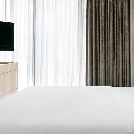 Hotel World Center New York