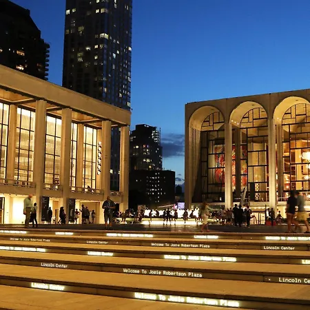 The Manhattan Club 4*