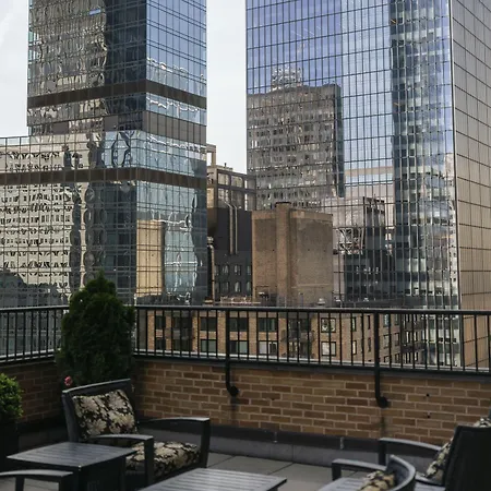 The Manhattan Club Hotel 4*