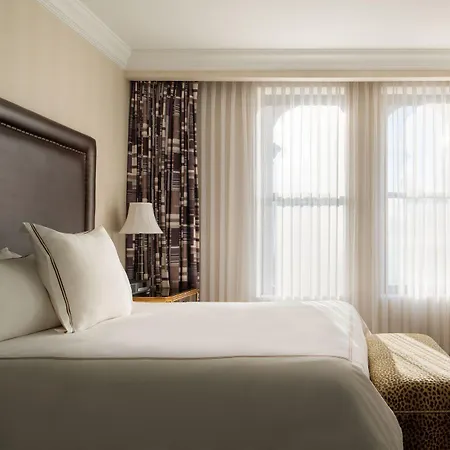 The Manhattan Club 4*