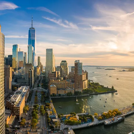 - Street By Ihg New York
