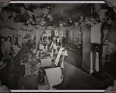 The Algonquin Times Square, Autograph Collection New York
