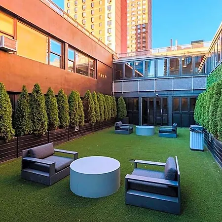 Hotel Hudson Yards 3*
