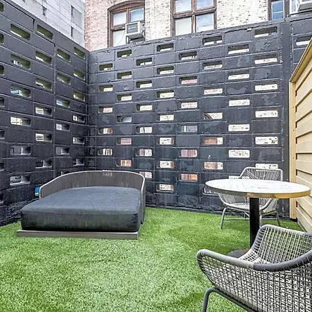 Hudson Yards 3*