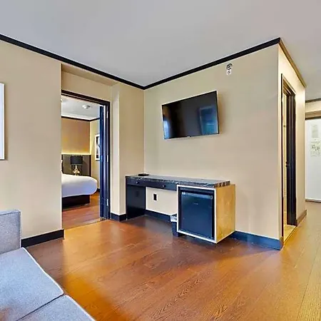 Hotel Hudson Yards