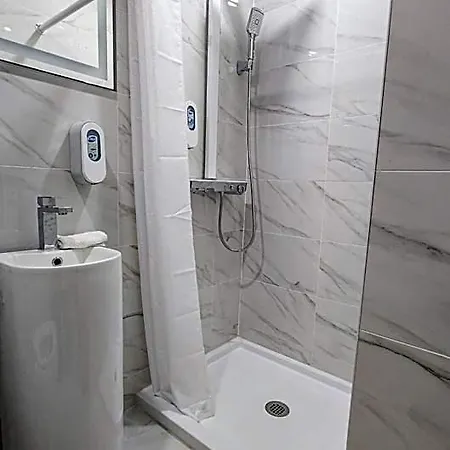 Hotel Fuego Bronx Yankee Stadium 3*