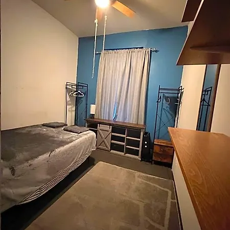 Guest house Macaw New York