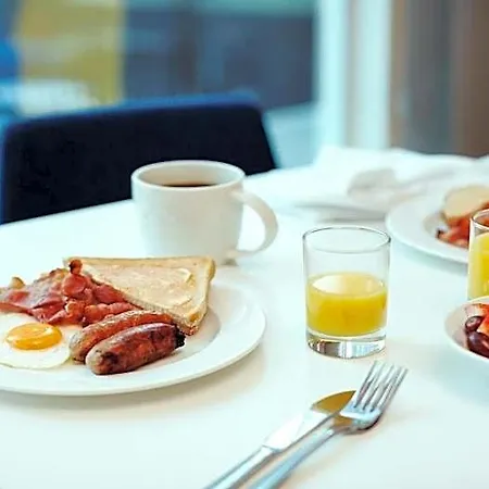 Express Long Island E - By Ihg New York