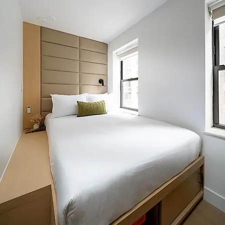 Little Charlie Hotel 4*