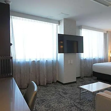Hotel Doubletree By Hilton Long Island City, Ny