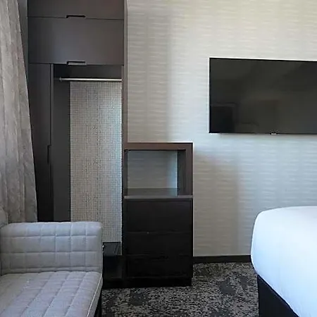 Hotel Doubletree By Hilton Long Island City, Ny 3*