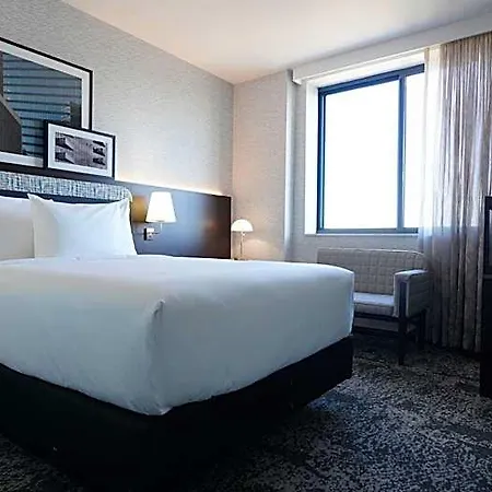Hotel Doubletree By Hilton Long Island City, Ny
