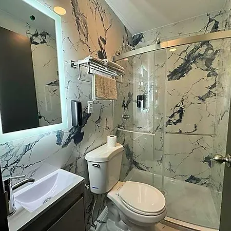 Hotel Moon Brooklyn