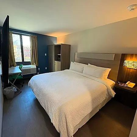 Express & Bronx - Barnabas Area By Ihg Hotel