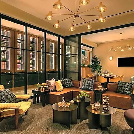Hotel Moxy Brooklyn Williamsburg New York