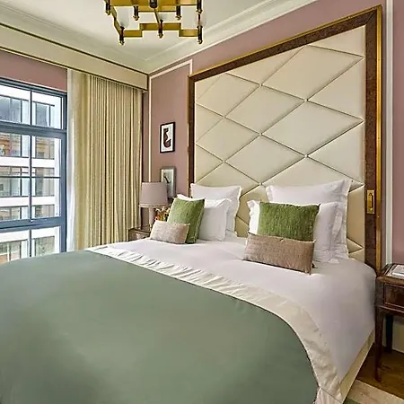 Fouquet's Hotel 5*