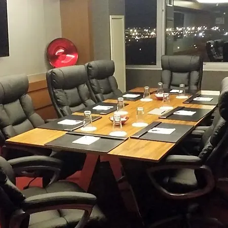 Hotel Crowne Plaza Jfk Airport City, An Ihg 4*