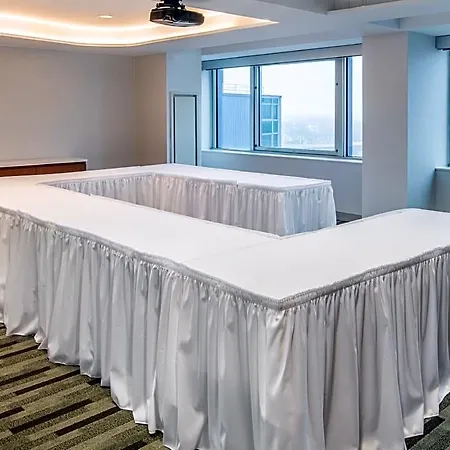 Crowne Plaza Jfk Airport City, An Ihg