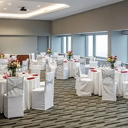 Hotel Crowne Plaza Jfk Airport City, An Ihg