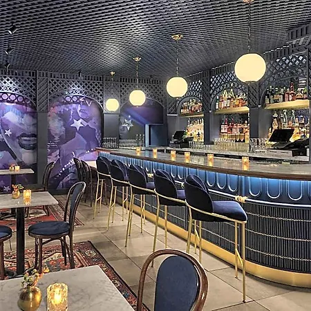 Hotel Civilian 4*