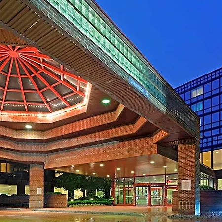 Doubletree By Hilton New York-laguardia Hotel 3*