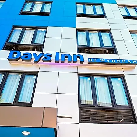 Days By Wyndham Bronx Nyc Hotel