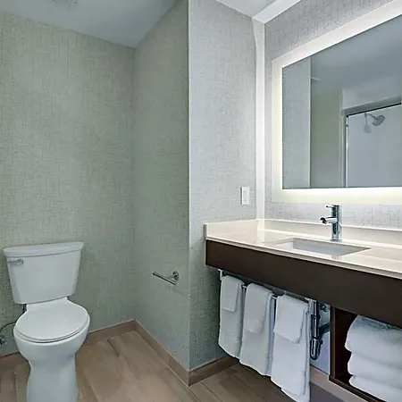 1200 Hotel