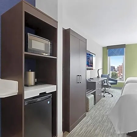 1200 Hotel 3*