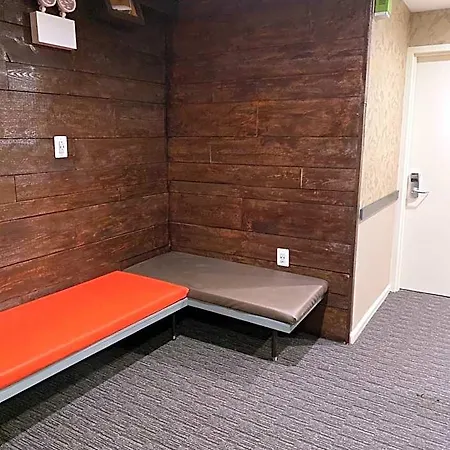 Key Hotel 3*