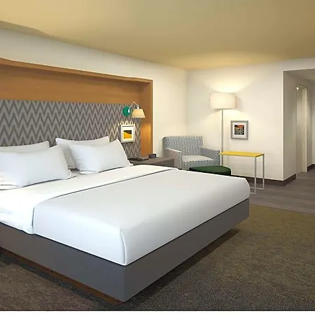 Hotel Lic - La Guardia West 3*