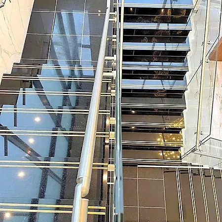 Liberty View Brooklyn Hotel 3*