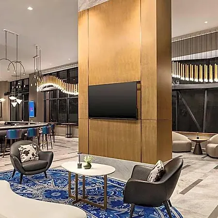 Marriott Jfk Airport Hotel 3*
