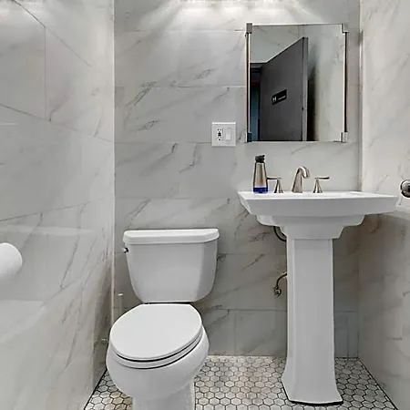 Morris (adults Only) 3* New York