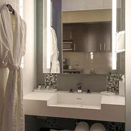 The Brooklyn Hotel 3*