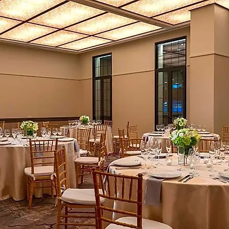 Hotel Renaissance Chelsea New York