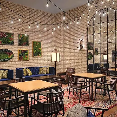 Hotel Renaissance Chelsea New York