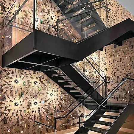 Renaissance Chelsea Hotel 4*